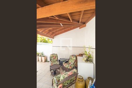 Casa à venda com 142m², 3 quartos e 2 vagasQuintal