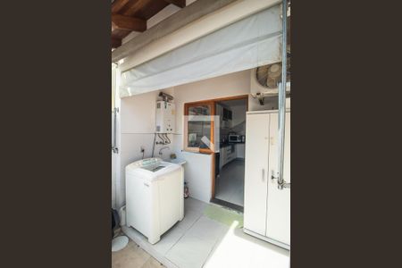 Casa à venda com 142m², 3 quartos e 2 vagasÁrea de Serviço