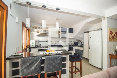 Cozinha de casa à venda com 3 quartos, 142m² em Hípica, Porto Alegre