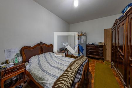 Casa à venda com 282m², 2 quartos e 6 vagas Casa à venda com 282m², 2 quartos e 6 vagasQuarto Suíte