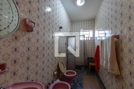 Casa à venda com 282m², 2 quartos e 6 vagas Casa à venda com 282m², 2 quartos e 6 vagasBanheiro 1