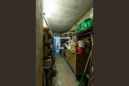 Casa à venda com 282m², 2 quartos e 6 vagas Casa à venda com 282m², 2 quartos e 6 vagasDepósito