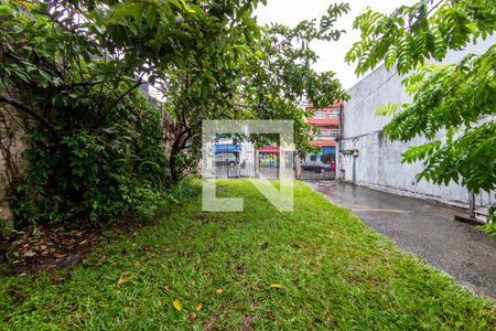 Casa à venda com 282m², 2 quartos e 6 vagas Casa à venda com 282m², 2 quartos e 6 vagasJardim