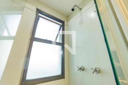 Apartamento para alugar com 120m², 3 quartos e 2 vagas Apartamento para alugar com 120m², 3 quartos e 2 vagasBanheiro da Suíte 1