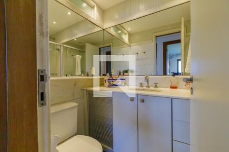 Apartamento para alugar com 120m², 3 quartos e 2 vagas Apartamento para alugar com 120m², 3 quartos e 2 vagasBanheiro Social