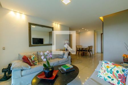 Sala de apartamento para alugar com 3 quartos, 120m² em Barra da Tijuca, Rio de Janeiro