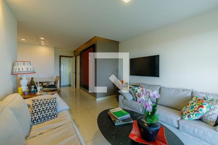 Sala de apartamento para alugar com 3 quartos, 120m² em Barra da Tijuca, Rio de Janeiro