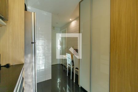 Apartamento para alugar com 120m², 3 quartos e 2 vagas Apartamento para alugar com 120m², 3 quartos e 2 vagasCozinha
