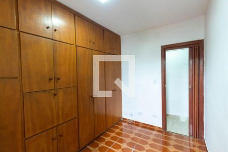 Quarto 1 de apartamento para alugar com 2 quartos, 54m² em Vila Marieta, São Paulo