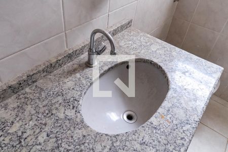 Casa à venda com 220m², 3 quartos e 3 vagasBanheiro social 