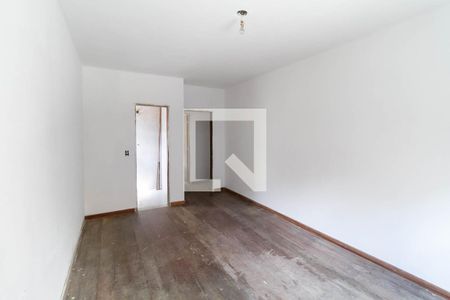 Casa à venda com 220m², 3 quartos e 3 vagasSuíte 