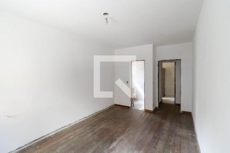 Casa à venda com 220m², 3 quartos e 3 vagasSuíte 