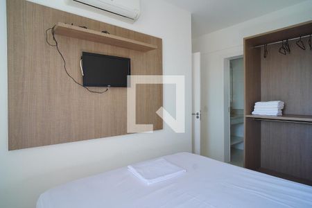 Suíte de apartamento para alugar com 2 quartos, 70m² em Jurerê, Florianópolis