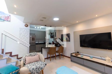 Casa de condomínio à venda com 92m², 2 quartos e 1 vagaSala