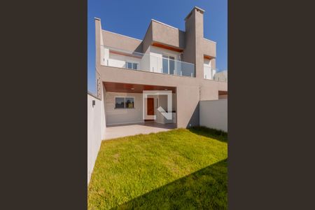 Casa à venda com 194m², 3 quartos e 2 vagasÁrea externa