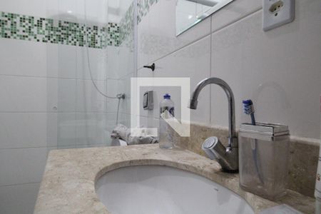 Casa à venda com 151m², 5 quartos e 2 vagasBanheiro 1