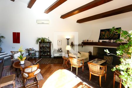 Sala 1 de casa à venda com 3 quartos, 400m² em Jardim Leonor, São Paulo