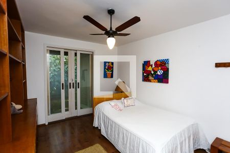 Casa à venda com 400m², 3 quartos e 5 vagassuíte 1