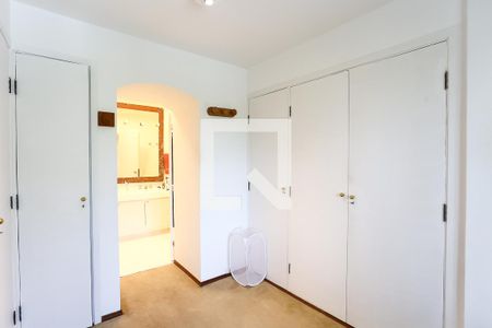 Casa à venda com 400m², 3 quartos e 5 vagasCloset da suíte 3