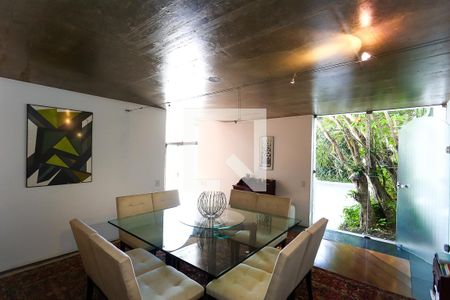 Casa à venda com 400m², 3 quartos e 5 vagasSala 2