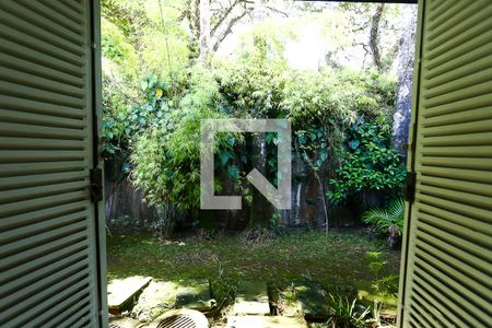 Casa à venda com 400m², 3 quartos e 5 vagassuíte 2 vista