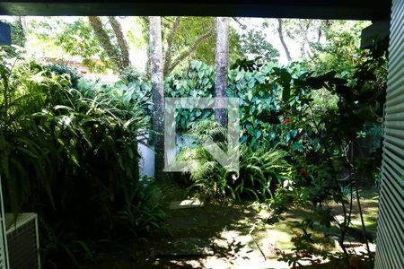 Casa à venda com 400m², 3 quartos e 5 vagassuíte 3 vista