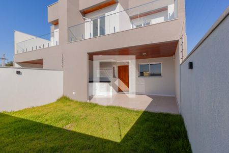 Casa à venda com 194m², 3 quartos e 2 vagasÁrea externa