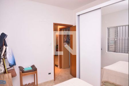 Casa à venda com 100m², 2 quartos e 3 vagas Casa à venda com 100m², 2 quartos e 3 vagasQuarto