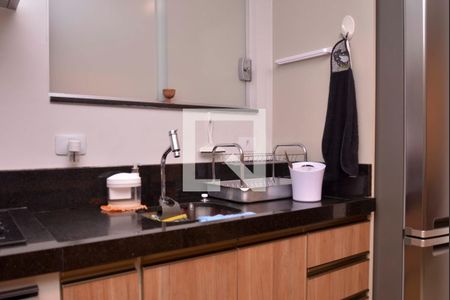 Casa à venda com 100m², 2 quartos e 3 vagas Casa à venda com 100m², 2 quartos e 3 vagasCozinha