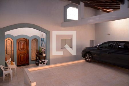 Casa à venda com 100m², 2 quartos e 3 vagas Casa à venda com 100m², 2 quartos e 3 vagasGaragem