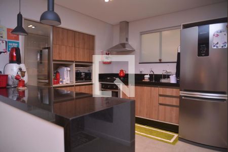 Casa à venda com 100m², 2 quartos e 3 vagas Casa à venda com 100m², 2 quartos e 3 vagasCozinha