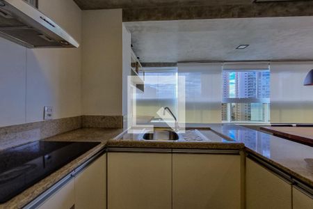 Cozinha de apartamento para alugar com 1 quarto, 45m² em Vila da Serra, Nova Lima