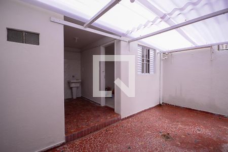 Área de Serviço de casa para alugar com 2 quartos, 105m² em Vila Gumercindo, São Paulo