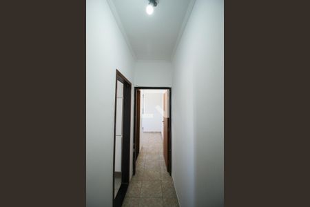 Corredor de apartamento para alugar com 1 quarto, 58m² em Vila Canero, São Paulo