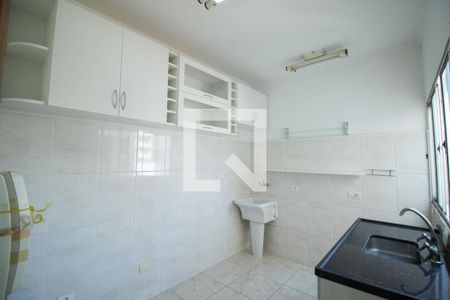 Cozinha de apartamento para alugar com 1 quarto, 58m² em Vila Canero, São Paulo