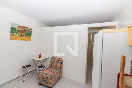 Sala/Cozinha de apartamento para alugar com 1 quarto, 30m² em Núcleo Bandeirante, Brasília