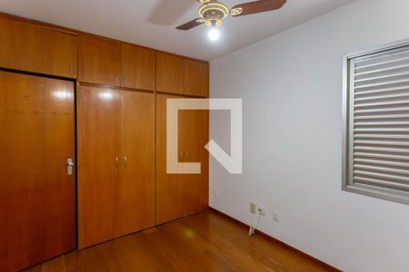 Quarto 2 de apartamento para alugar com 2 quartos, 63m² em Sion, Belo Horizonte