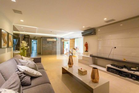 Casa de condomínio à venda com 1280m², 5 quartos e 2 vagasSala