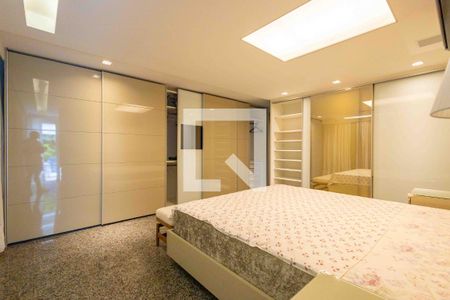 Casa de condomínio à venda com 1280m², 5 quartos e 2 vagasSuíte 1