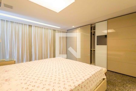 Casa de condomínio à venda com 1280m², 5 quartos e 2 vagasSuíte 1