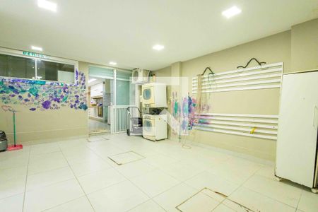 Casa de condomínio à venda com 1280m², 5 quartos e 2 vagasÁrea de Serviço