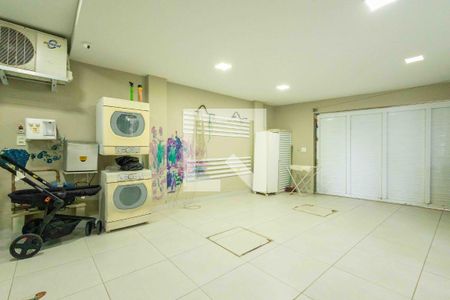 Casa de condomínio à venda com 1280m², 5 quartos e 2 vagasÁrea de Serviço