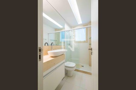 Casa de condomínio à venda com 1280m², 5 quartos e 2 vagasBanheiro Social