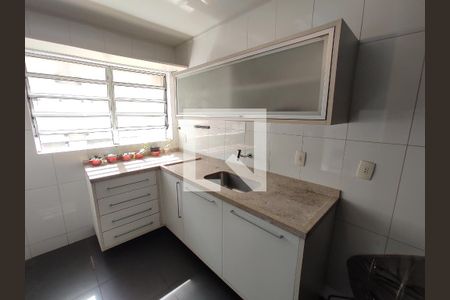 Cozinha de apartamento para alugar com 2 quartos, 86m² em Perdizes, São Paulo