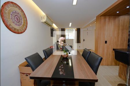 Sala de Jantar de casa de condomínio à venda com 4 quartos, 219m² em Jardim Borborema, São Bernardo do Campo
