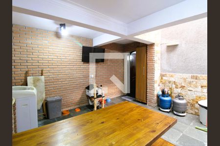 Casa à venda com 140m², 3 quartos e 2 vagasÁrea de Serviço