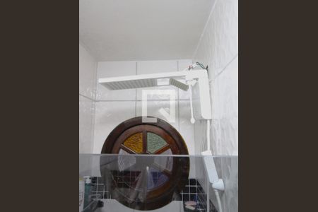 Casa à venda com 140m², 3 quartos e 2 vagasBanheiro