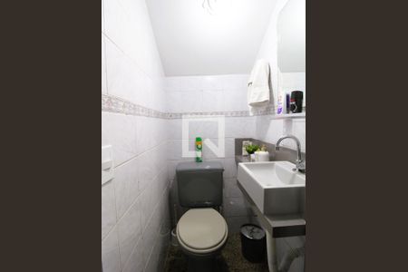 Casa à venda com 140m², 3 quartos e 2 vagasLavabo