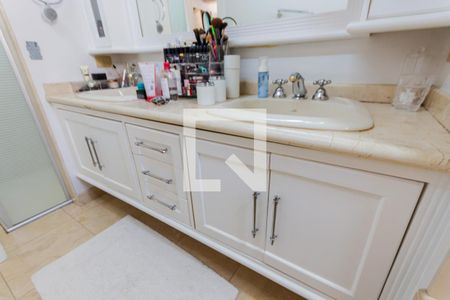 Apartamento à venda com 315m², 4 quartos e 4 vagasPia