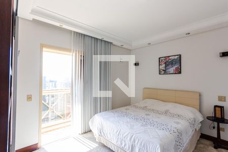 Apartamento à venda com 315m², 4 quartos e 4 vagasSuíte 2